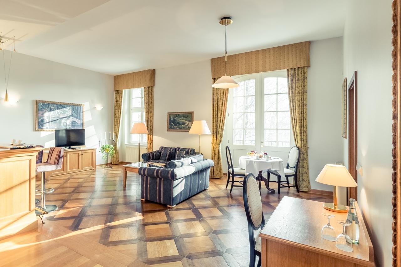 Hotel Schloss Neustadt-Glewe Buitenkant foto